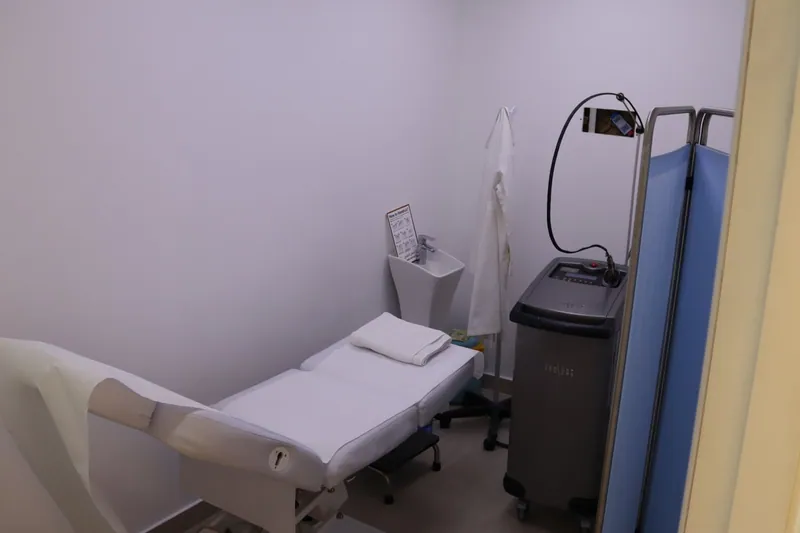 كم عدد جلسات إزالة الشعر بالليزر التي تحتاجها؟ حسب المنطقة ونوع البشرة والشعر — مركز منهل الطبي، دبي
